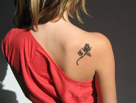 tatuajes para la espalda de mujer con significado|Significado de los tatuajes para mujeres en la espalda